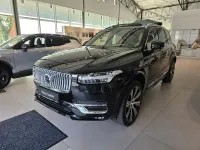 Gebraucht Volvo XC90 Ultimate 235 PS (172 kW) 2023 Onyx black / metallic SUV