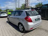 Gebraucht Kia Ceed LX 126 PS (92 kW) 2009 Silber Kleinwagen