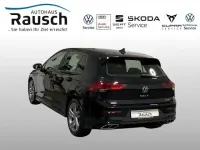 Gebraucht VW Golf VIII R-line 131 PS (96 kW) 2024 Schwarz Limousine
