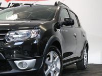 Gebraucht Dacia Sandero Prestige 90 PS (66 kW) 2014 Schwarz Limousine