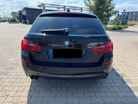 gebraucht BMW 520 d Touring A - Shadowline- M-Paket - 8x