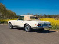 Second-hand Mercedes 250 1968 Alb Cabrio