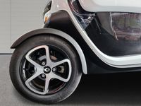 gebraucht Renault Twizy Intens weiß Batteriekauf Elektro 2 Sitze B