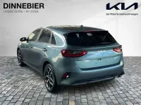 Neu Kia Ceed Platinum 140 PS (102 kW) 2025 Yucca stahlgrau metallic Kleinwagen