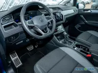 Gebraucht VW Touran Active 150 PS (110 kW) 2023 Caribbean blue metallic Van / Kleinbus