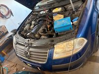 Gebraucht VW Passat 105 PS (77 kW) 2002 Blau Kombi