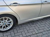 Gebraucht BMW 320 Lifestyle 184 PS (135 kW) 2012 Kombi