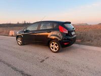 Gebraucht Ford Fiesta SYNC Edition 80 PS (58 kW) 2015 Schwarz Kleinwagen