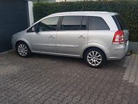 Gebraucht Opel Zafira Family 125 PS (91 kW) 2010 Silber Van / Kleinbus