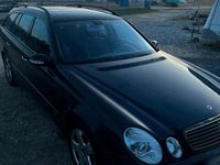 Gebraucht Mercedes E270 Avantgarde 177 PS (130 kW) 2005 Blau Kombi