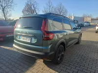 Gebraucht Dacia Jogger Expression 110 PS (80 kW) 2025 Zedergrün Van / Kleinbus