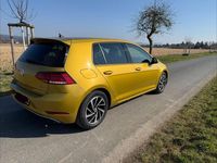 Gebraucht VW Golf VII Join 131 PS (96 kW) 2018 Gelb Limousine