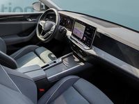 Gebraucht VW Passat 150 PS (110 kW) 2024 Silber Kombi