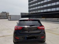 gebraucht Hyundai i30 1.6 CRDI 100kW Style, 1. Hand, Service neu