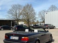Gebraucht BMW 318 Cabriolet Basis 116 PS (85 kW) 1997 Violet Cabrio