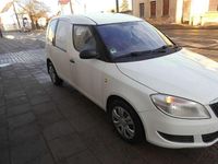 Gebraucht Skoda Roomster 90 PS (66 kW) 2012 Candyweiss Van / Kleinbus