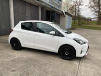 gebraucht Toyota Yaris XP13 Hybrid 1.5