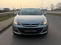Gebraucht Opel Astra Active 140 PS (102 kW) 2013 Silber Limousine