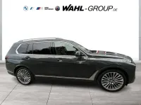 Gebraucht BMW X7 Sport Line 352 PS (258 kW) 2023 Grau SUV