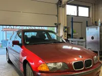 Gebraucht BMW 323 170 PS (125 kW) 1999 Rot Limousine