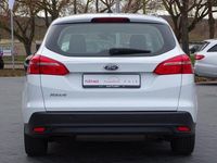 Gebraucht Ford Focus 125 PS (91 kW) 2018 Weiß Kombi