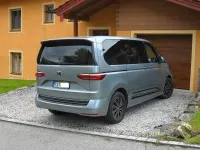 Gebraucht VW Multivan 150 PS (110 kW) 2024 Grau Van / Kleinbus