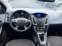 Gebraucht Ford Focus 105 PS (77 kW) 2011 Blau Limousine