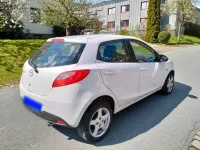 Używany Mazda 2 86 KM (63 kW) 2010 Biały Hatchback