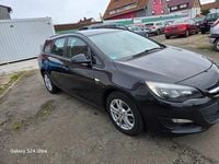 Gebraucht Opel Astra Active 110 PS (80 kW) 2014 Schwarz Kombi