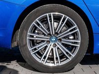 Gebraucht BMW 320e Performance 163 PS (119 kW) 2021 M portimao blau Kombi