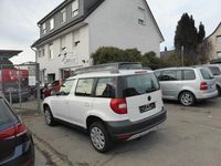 Gebraucht Skoda Yeti Active 105 PS (77 kW) 2013 Weiß SUV