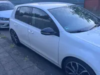 Gebraucht VW Golf VI 122 PS (89 kW) 2011 Weiß Kleinwagen