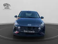 Gebraucht Hyundai i10 Select 67 PS (49 kW) 2021 Grau Kleinwagen