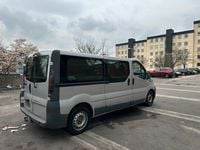 Gebraucht Opel Vivaro 145 PS (106 kW) 2007 Silber Van / Kleinbus