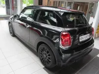 Gebraucht Mini Cooper Classic 136 PS (100 kW) 2022 Schwarz Kleinwagen