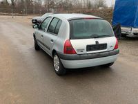 Gebraucht Renault Clio II 75 PS (55 kW) 2001 Silber Kleinwagen