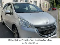 Gebraucht Peugeot 208 Active 68 PS (50 kW) 2013 Grau Kleinwagen