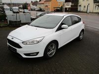 Gebraucht Ford Focus Titanium 125 PS (91 kW) 2016 Weiß Limousine