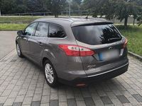 Gebraucht Ford Focus Titanium 116 PS (85 kW) 2011 Braun Kombi