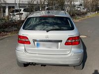 Gebraucht Mercedes E200 193 PS (141 kW) 2007 Silber Limousine