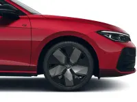 Gebraucht VW Passat R-line 272 PS (200 kW) 2025 Chilirot metallic Kombi