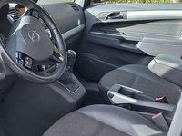 Gebraucht Opel Zafira Innovation 125 PS (91 kW) 2009 Silber Van / Kleinbus