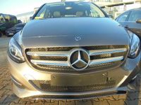 Gebraucht Mercedes B200 Edition 156 PS (114 kW) 2017 Grau Van / Kleinbus