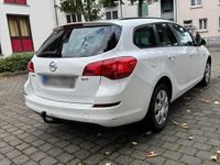 Gebraucht Opel Astra 117 PS (86 kW) 2013 Weiß Kombi