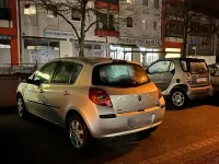 Gebraucht Renault Clio 75 PS (55 kW) 2006 Silber Kleinwagen