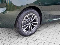 Gebraucht BMW 220 Active Tourer M Sport 170 PS (125 kW) 2026 Sanremo green metallic Van / Kleinbus