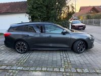 Używany Ford Focus ST-Line 182 KM (133 kW) 2019 Szary Sedan/Limuzyna