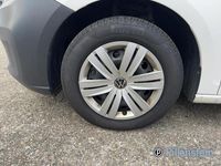 Gebraucht VW Caddy Basis 122 PS (89 kW) 2022 Weiß Van / Kleinbus