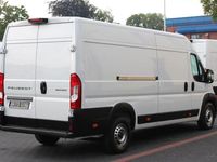 Gebraucht Peugeot Boxer 140 PS (102 kW) 2024 Weiß icy Van