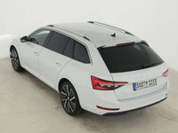 Gebraucht Skoda Superb Style 150 PS (110 kW) 2023 Moonweiß perleffekt Kombi